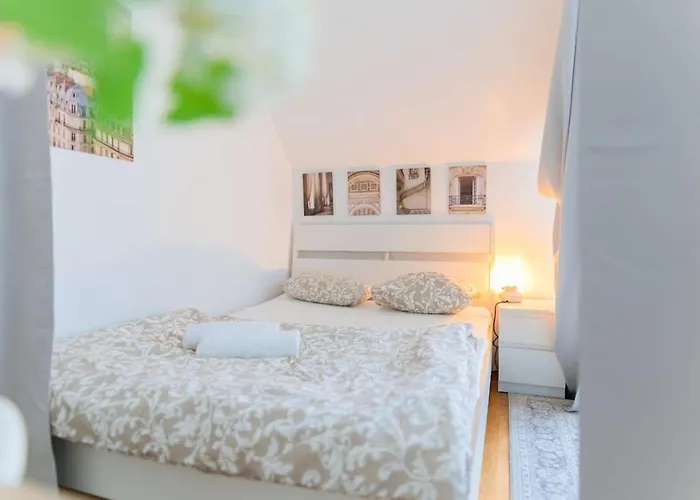 Deluxe Penthouse 2-floors With Private Terrace Near Prater And Center *