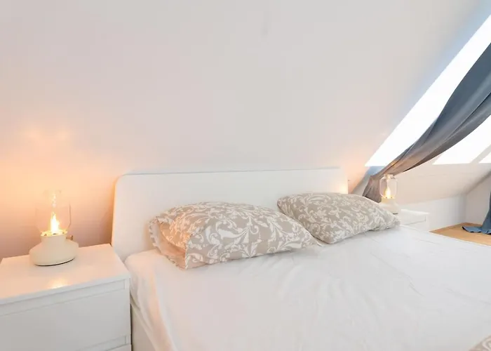 Deluxe Penthouse 2-floors With Private Terrace Near Prater And Center