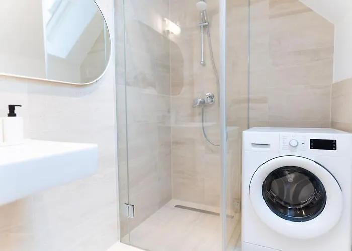 Deluxe Penthouse 2-floors With Private Terrace Near Prater And Center Daire